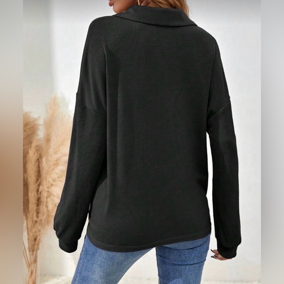 black vneck long sleeve top - Picture 2 of 4